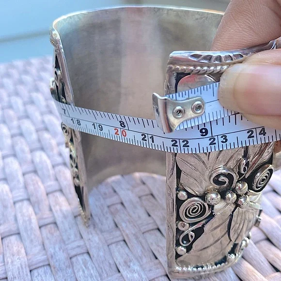 Very Big Very Heavy sterling Turquoise bangle. - Picture 7 of 8